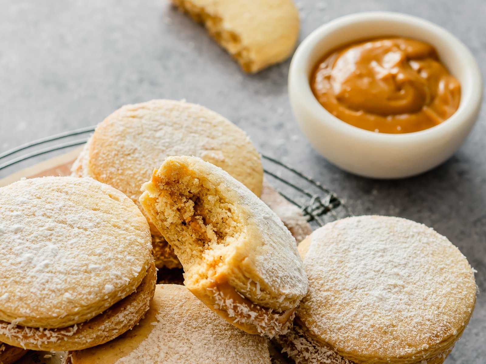 imagem de alfajores com doce de leite