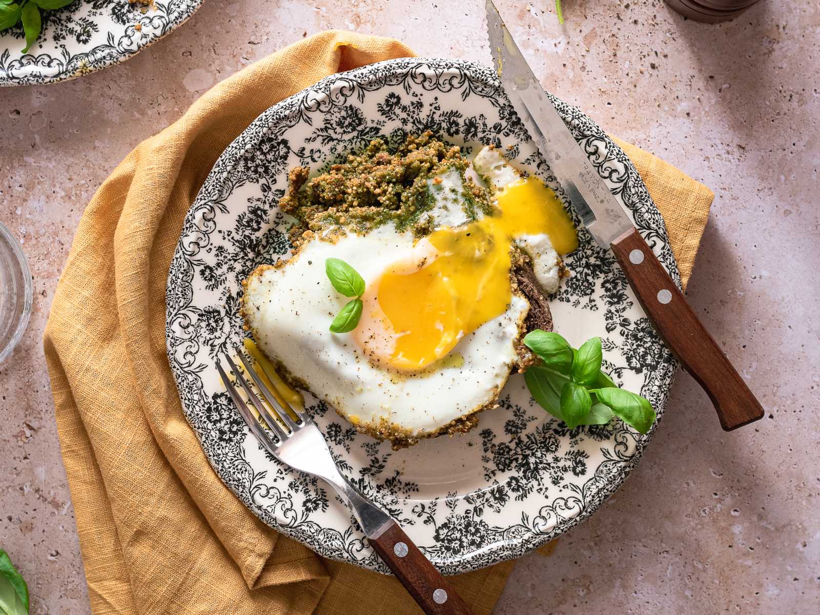 Pesto Eggs