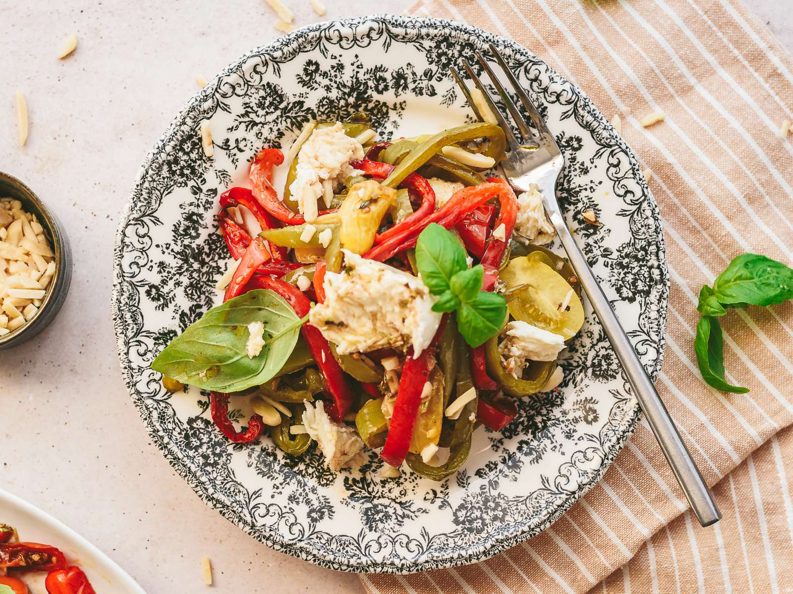 Salada de Pimentos e Tomate